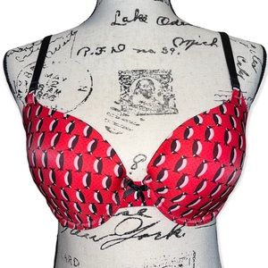 VICTORIA’S SECRET Demi Bra